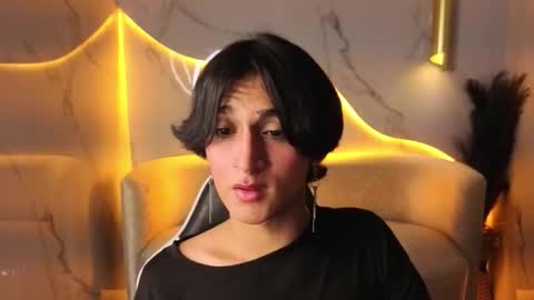 Zoe online show from November 26, 8:00 pm