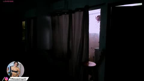 zou_quira online show from May 10, 9:20 pm