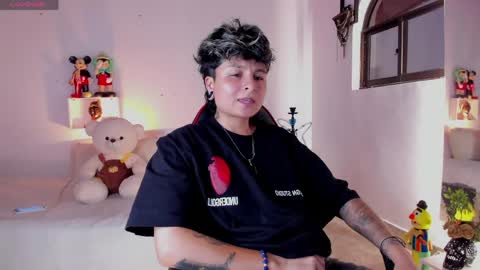 Zury Ramirez online show from May 15, 8:06 pm