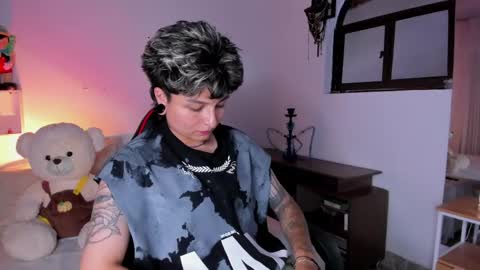 Zury Ramirez online show from May 18, 8:14 pm