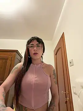 missdirtyhot  online show from May 23, 9:44 pm