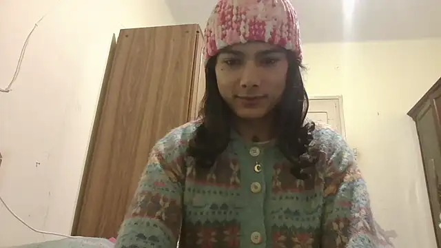 calliemaggotbone online show from January 10, 11:11 pm