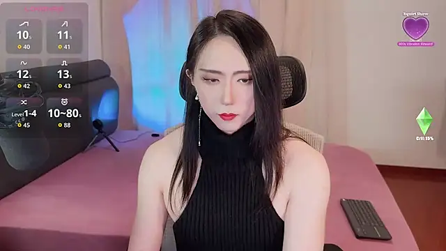 liliwang03 online show from October 24, 12:10 pm