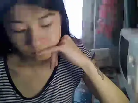 CarlyJoy online show from May 31, 1:51 pm