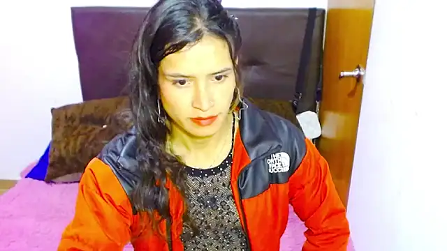 Queen camila online show from January 14, 10:17 am