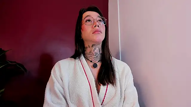 sweet karinpaz777 online show from May 19, 1:56 am