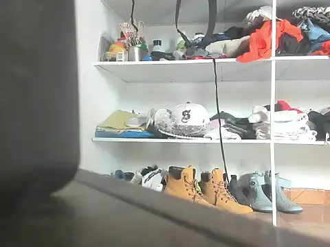 Dincy clarck online show from October 5, 7:02 pm