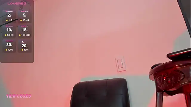 Snapshot of Karoline_Marin chatting on January 18, 9:21 pm Karoline Marin online show from January 18, 9:21 pm