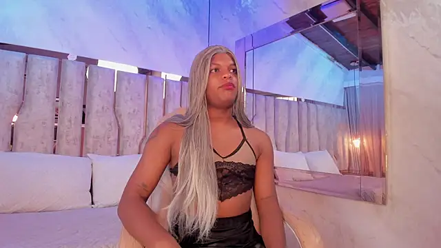 ari monet online show from May 15, 12:02 pm