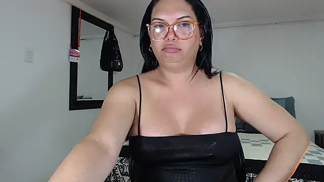 flowerdirtty online show from May 24, 2:41 am