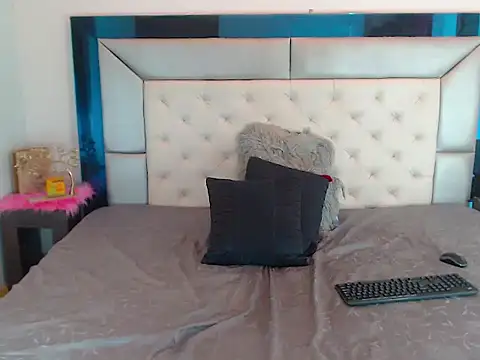 kerliythariana online show from May 17, 12:10 am
