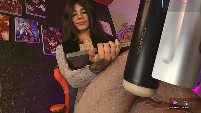 charlotte cruzx online show from May 30, 6:00 am