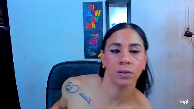 juanblakbigcock online show from May 5, 9:21 pm