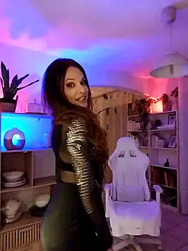 Snapshot of Luna_Kitanna chatting on February 16, 7:27 pm Luna Kitanna online show from February 16, 7:27 pm