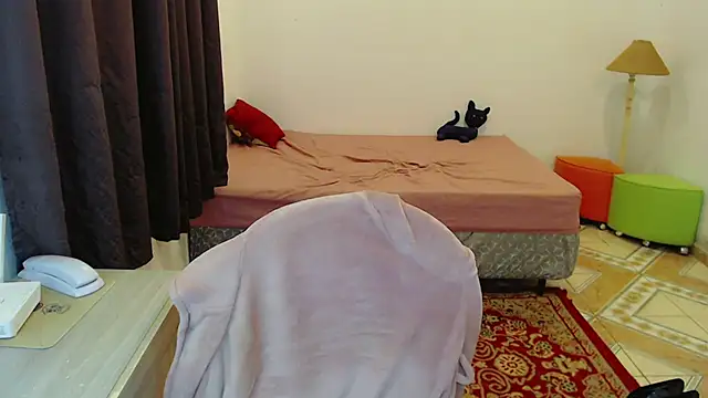 Sophie Fantasys online show from May 10, 11:21 pm