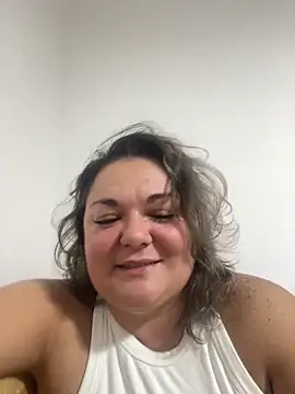 Snapshot of MikyVesela chatting on October 27, 5:21 pm MikyVesela online show from October 27, 5:21 pm