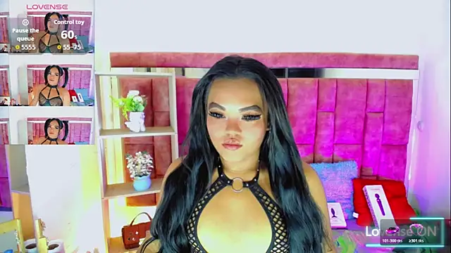 KayleighDreams  online show from May 26, 3:14 am