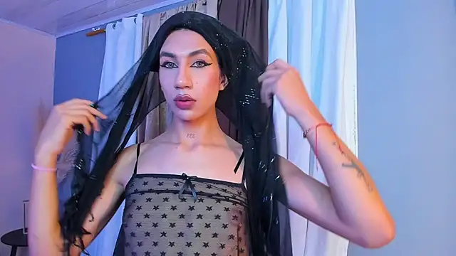 sofiaa grey  online show from October 24, 3:28 pm