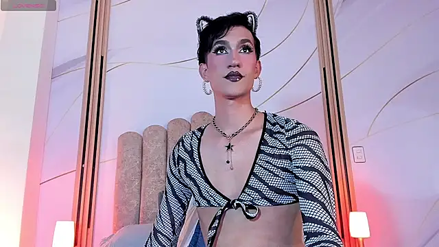CheryHandsome online show from May 9, 8:13 pm