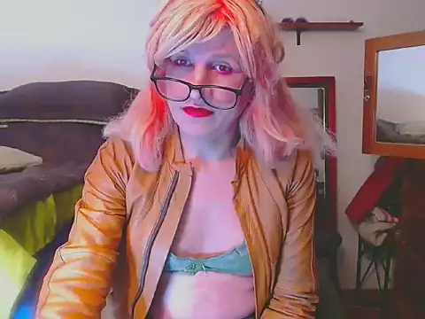 LorenJade online show from May 9, 6:53 am