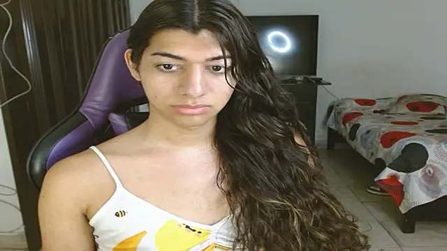engielphoenis14 online show from May 14, 12:09 am