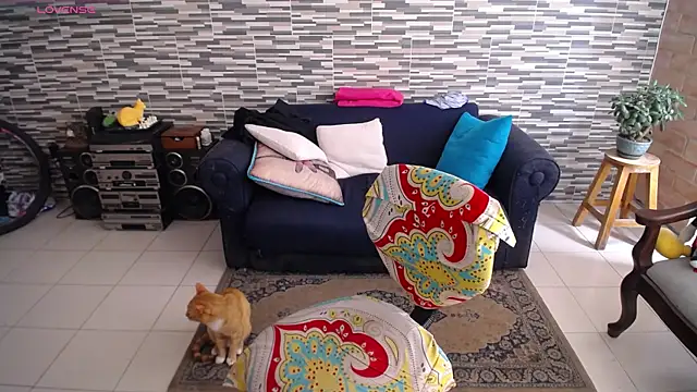 VioletaGomezCo online show from May 13, 4:38 pm