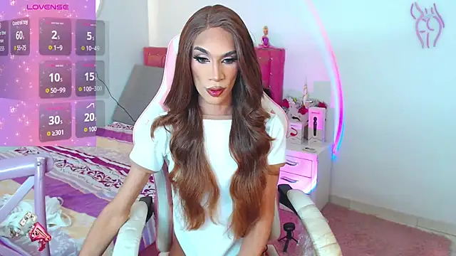 camila hootie online show from December 20, 9:43 pm