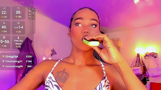 naomy  xx online show from May 6, 7:04 am