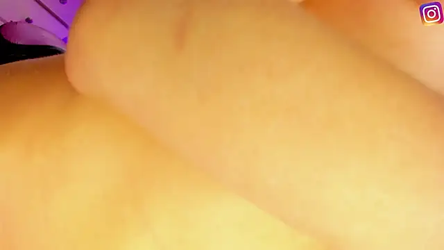 Annita DirtyyXxx online show from October 22, 6:37 am