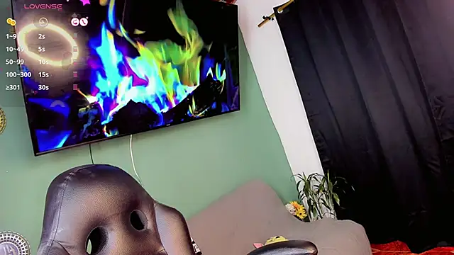 Charming J online show from February 4, 11:59 am