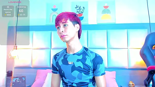 Snapshot of ariel_villa chatting on February 15, 1:05 pm ariel villa online show from February 15, 1:05 pm