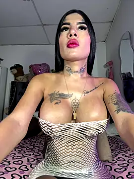 saragill323 online show from November 12, 12:23 am