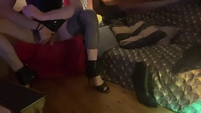 alexheels boots online show from October 29, 4:38 pm