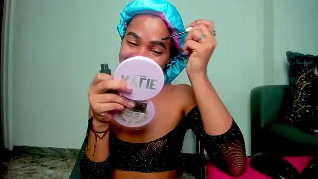 meghanSusexx online show from December 3, 10:14 pm