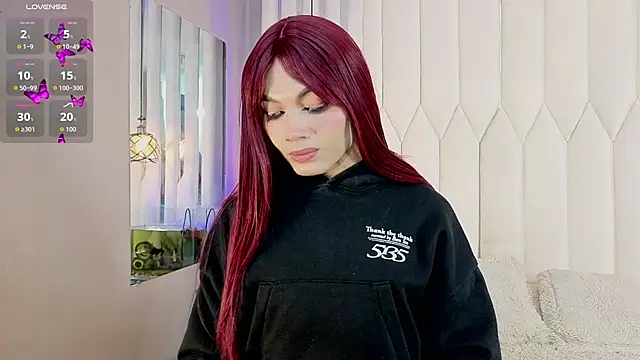 Megan Do Santos online show from May 7, 7:54 pm