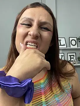 Analia 01 online show from May 9, 3:18 pm