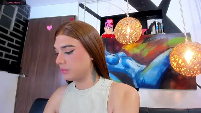 victoria aleia  online show from May 8, 9:44 pm