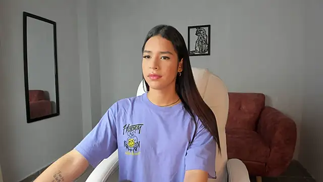 Alice23jones online show from February 6, 1:54 pm