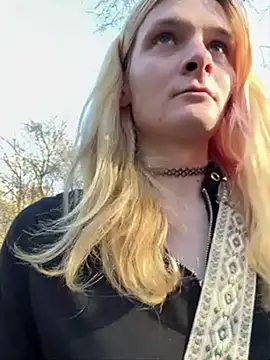 Snapshot of emma_neko chatting on March 18, 3:45 pm emma neko online show from March 18, 3:45 pm