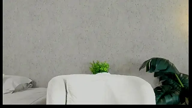 Paulina Monroy online show from May 16, 1:47 am
