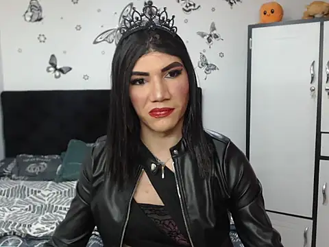 luna grans 777 online show from May 8, 5:15 am