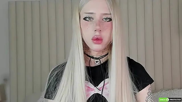 Joy Barker online show from December 5, 1:50 pm