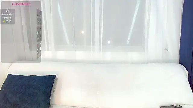 laura sweett120 online show from May 27, 5:59 am