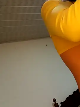 Snapshot of Lanna_hott_ chatting on December 29, 6:05 pm Lanna hott  online show from December 29, 6:05 pm