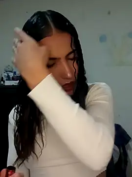 Snapshot of Lanna_hott_ chatting on March 3, 8:18 pm Lanna hott  online show from March 3, 8:18 pm