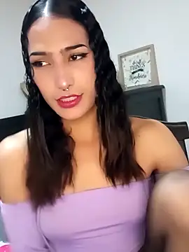 Snapshot of Lanna_hott_ chatting on March 22, 8:15 pm Lanna hott  online show from March 22, 8:15 pm