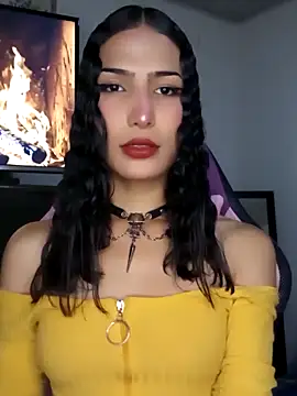 Snapshot of Lanna_hott_ chatting on September 28, 7:57 pm Lanna hott  online show from September 28, 7:57 pm