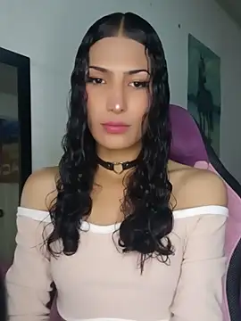 Lanna hott  online show from May 24, 7:33 pm