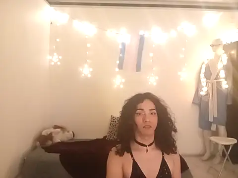 MeowFelina online show from September 22, 1:00 am