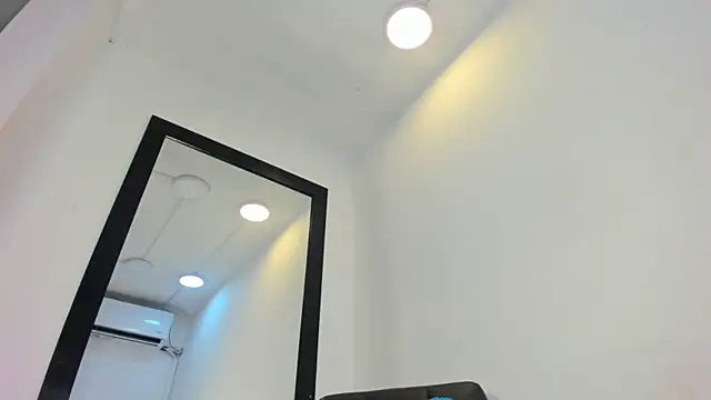 vera candella online show from May 11, 1:38 pm